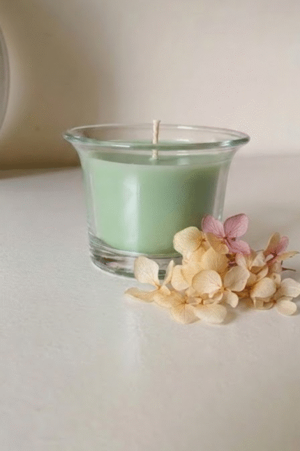 Decorative Glass Jar Green Wax Candle for Home Ambience
Luxury Fragrance Candle for Living Room, Bathroom & Gifts